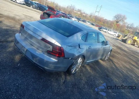 2018 Volvo S90 T6 Inscription из США, поврежденный, VIN LVY992ML5JP018556